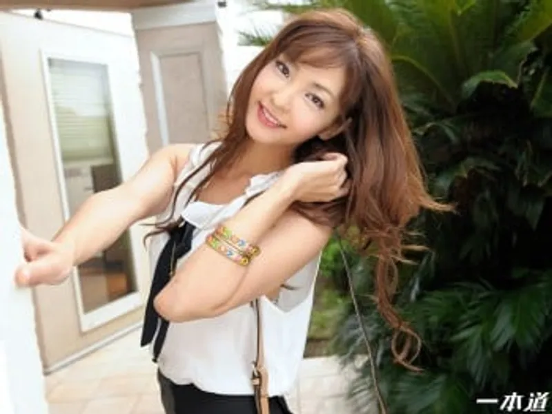 Cô bạn gái chân dài xoạc cực đã nami honda